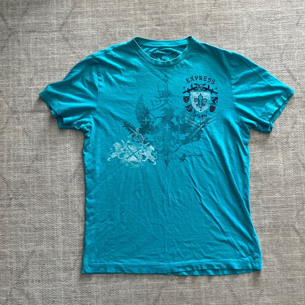 Express graphic tee